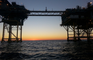 NOUVELLES RÉGLEMENTATIONS FISCALES POUR LES ENTREPRISES DES SECTEURS DU PÉTROLE ET DU GAZ