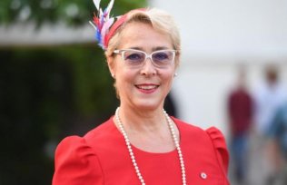 (BURSA) DANA GRUIA DUFAUT: "ÎNTR-O PERIOADĂ DE MARI INCERTITUDINI, RELAŢIILE FRANCO-ROMÂNE SUNT LA FEL DE PUTERNICE"